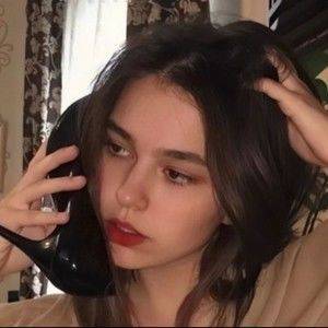 Meet your Posher, Roxi